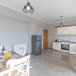 Апартаменты Dion House